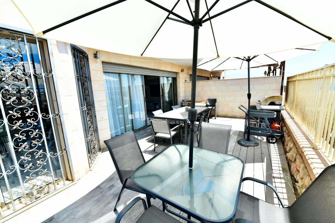 Yalarent Oasis Garden With Private Pool Apartman Eilat Kültér fotó